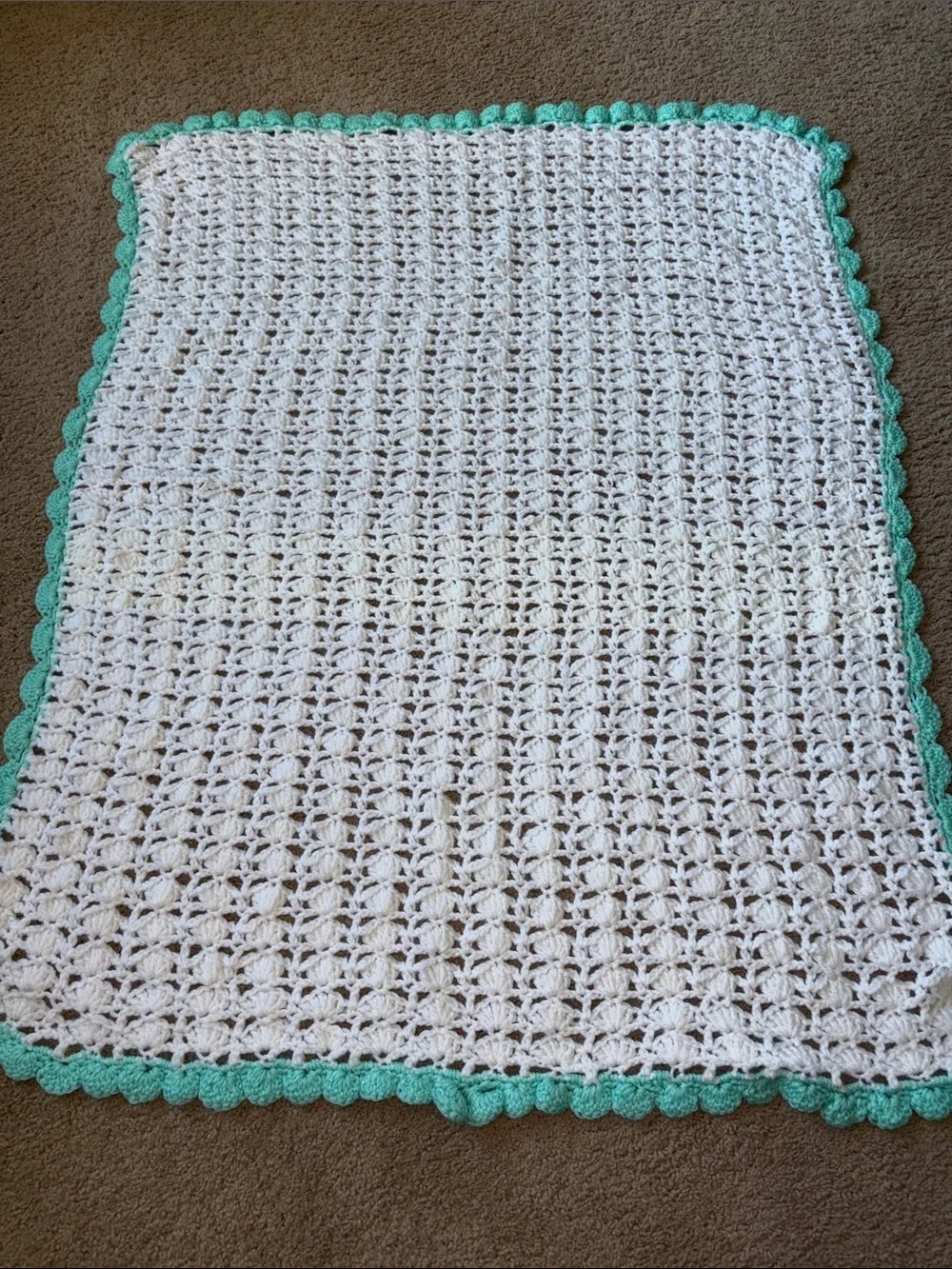 Hand Made Crochet Baby Afghan Mint Green Scalloped edge